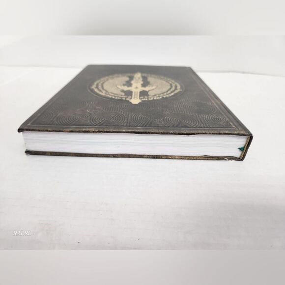 The Legend of Zelda™: Tears of the Kingdom – The Complete Official Guide NWOT - Picture 5 of 6